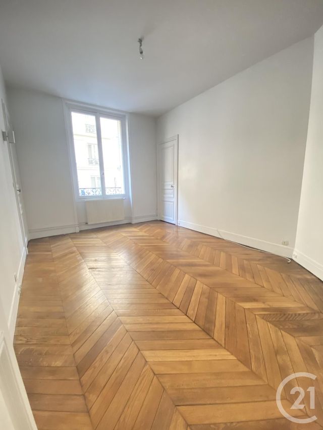 Appartement F3 à louer PARIS
