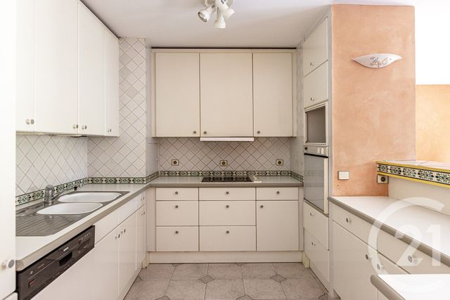 Appartement F2 à louer - 2 pièces - 65.62 m2 - PARIS - 75005 - ILE-DE-FRANCE - Century 21 Olympierre