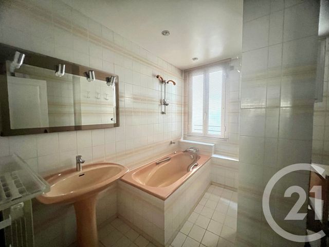 Appartement F2 à louer - 2 pièces - 57.56 m2 - PARIS - 75005 - ILE-DE-FRANCE - Century 21 Olympierre