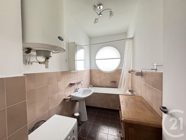 Appartement F2 à louer - 2 pièces - 58.9 m2 - PARIS - 75014 - ILE-DE-FRANCE - Century 21 Olympierre