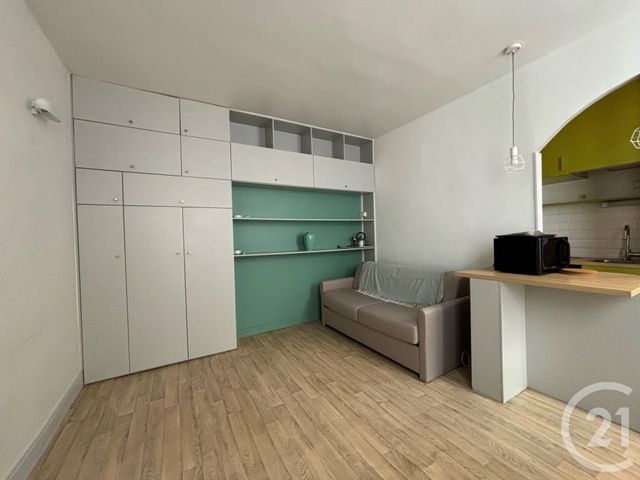 Appartement Studio à louer PARIS