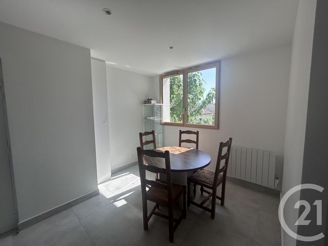 Appartement F1 à louer - 1 pièce - 13.0 m2 - IVRY SUR SEINE - 94 - ILE-DE-FRANCE - Century 21 Olympierre