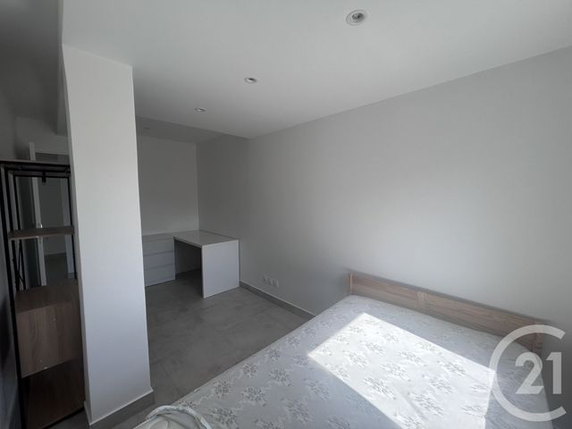 Appartement F1 à louer - 1 pièce - 13.0 m2 - IVRY SUR SEINE - 94 - ILE-DE-FRANCE - Century 21 Olympierre